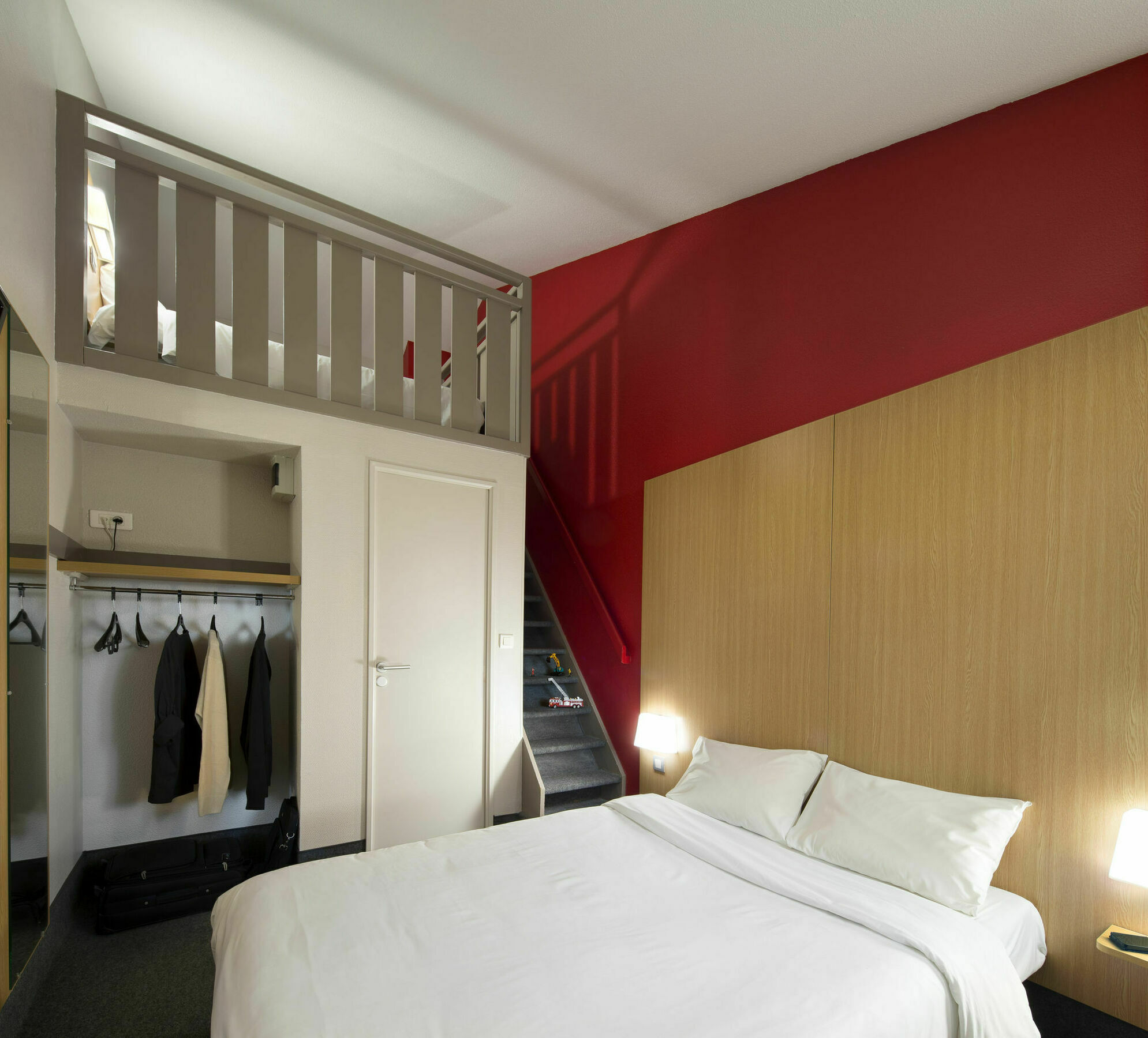 B&B Hotel Perpignan Sud Porte D'Espagne Екстер'єр фото